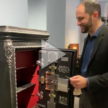 Expert Insights: Belgian Iron Combination Safe by L. Duvilers