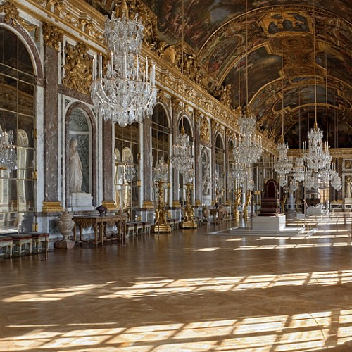 Step Inside: Exploring the Iconic Interiors of Historic Palaces