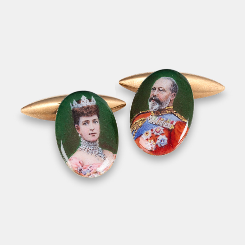 Masculine Jewelry: How Timeless Accessories are Making a Resurgence in Fashion