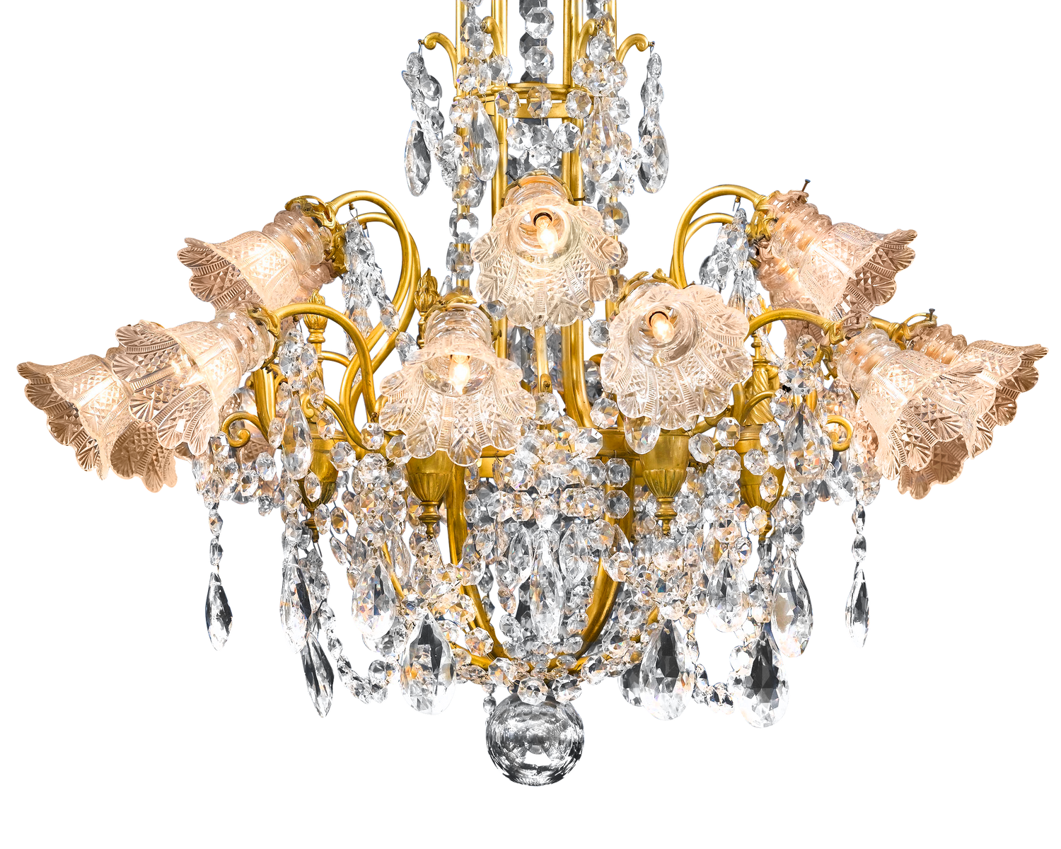The beauty and quality of Baccarat crystal made it the choice of royalty throughout the world