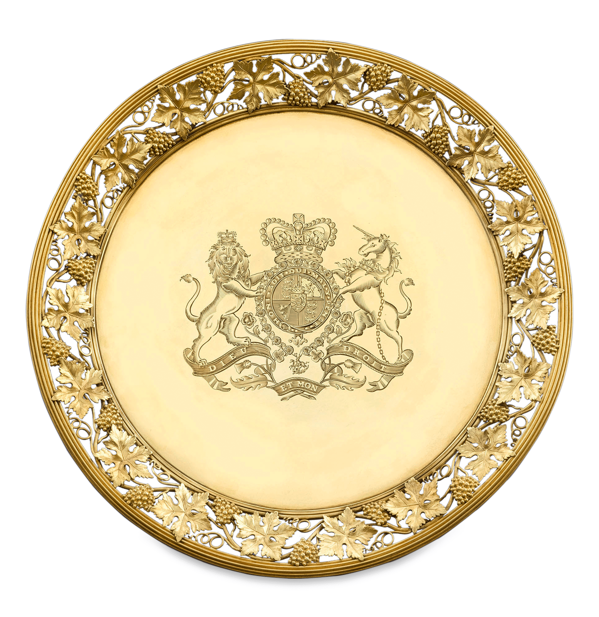 These impeccable plates are distinguished by their extraordinary pierced grapevine design