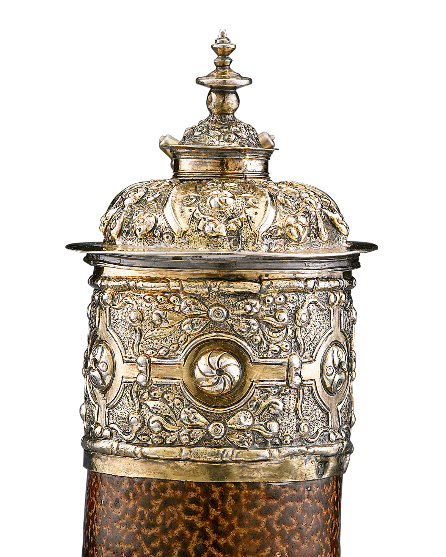 Such a vessel, with such intricate decoration, is extremely rare due to its fragile nature