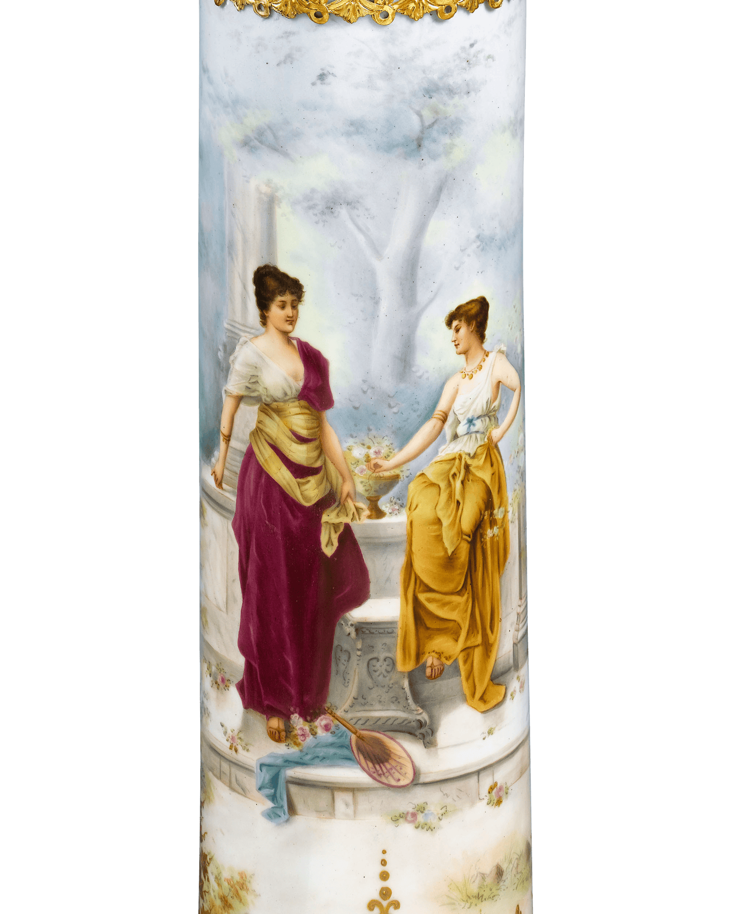 The classical motif of the porcelain echos the classical form of the pedestal
