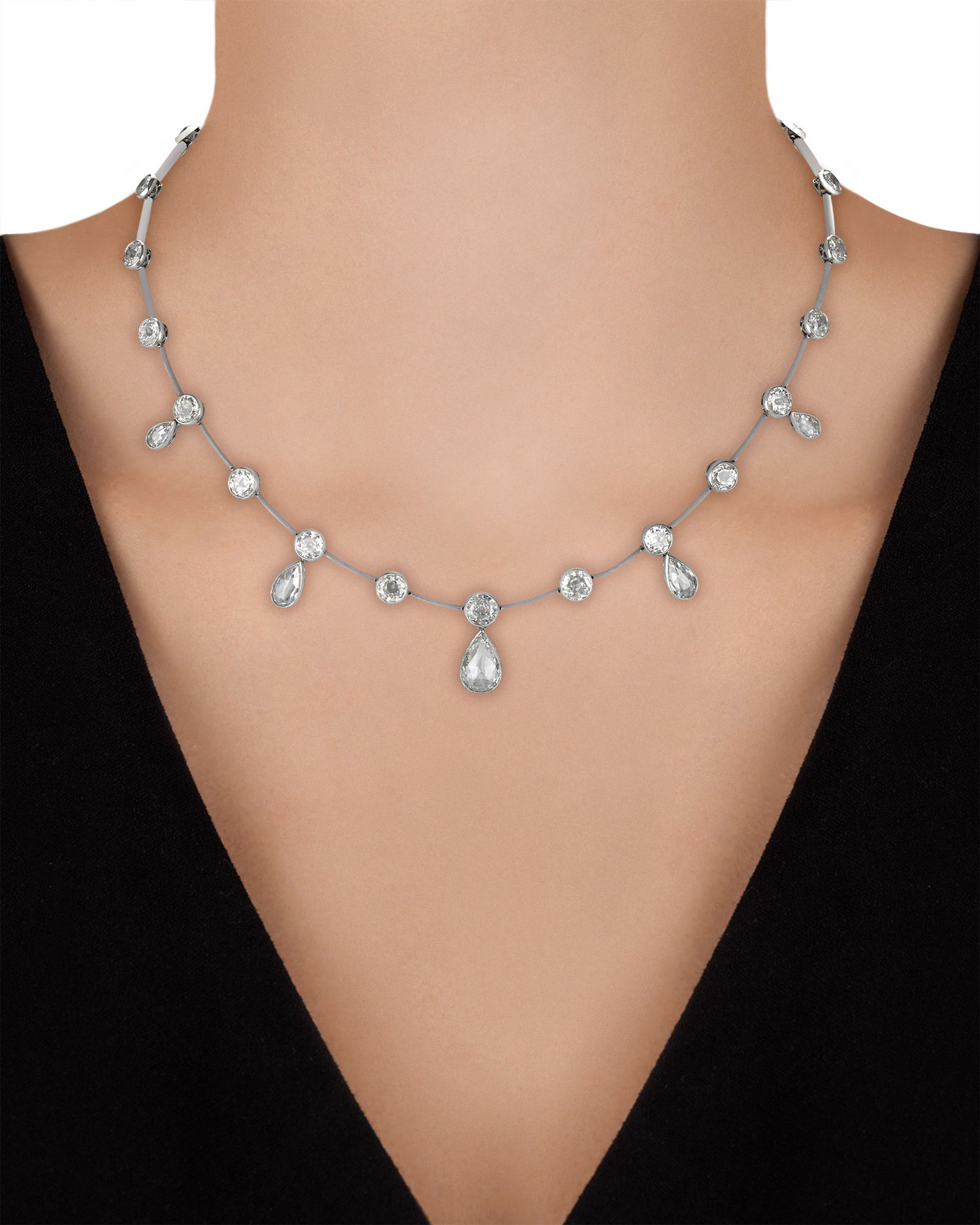 Rose-Cut Diamond Necklace, 14.73 Carats