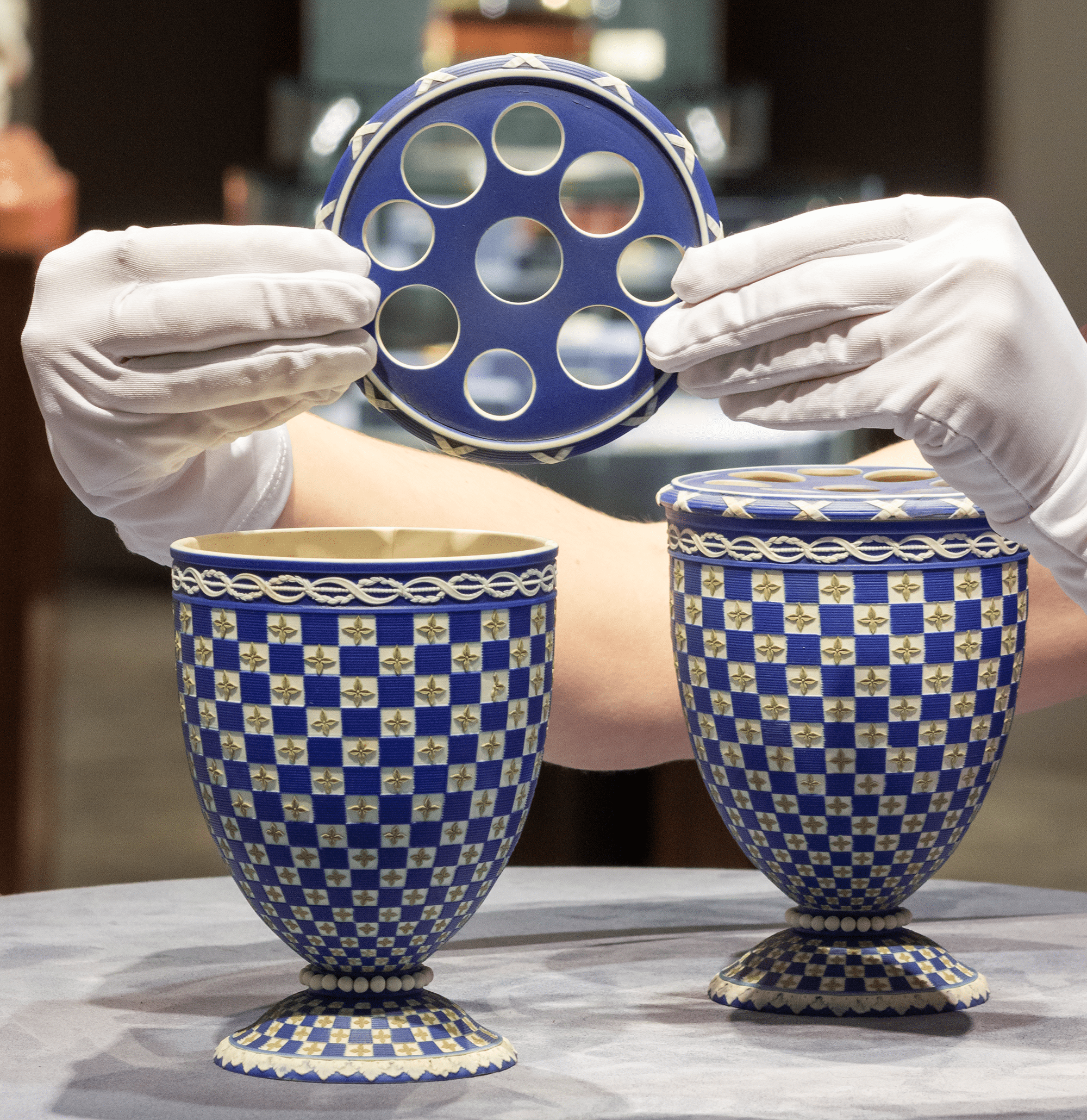 Wedgwood Tricolor Diceware Bough Pots | M.S. Rau display picture 1