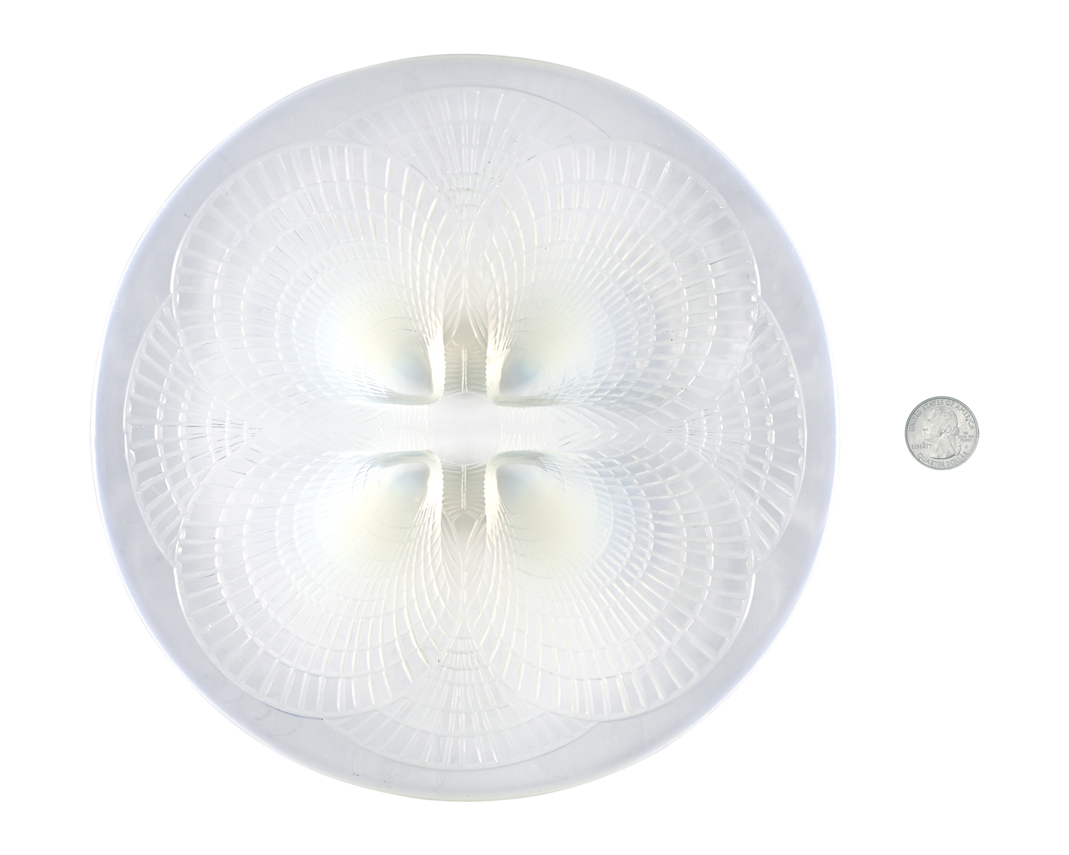 Large Coquilles Opalescent Glass Dish by René Lalique