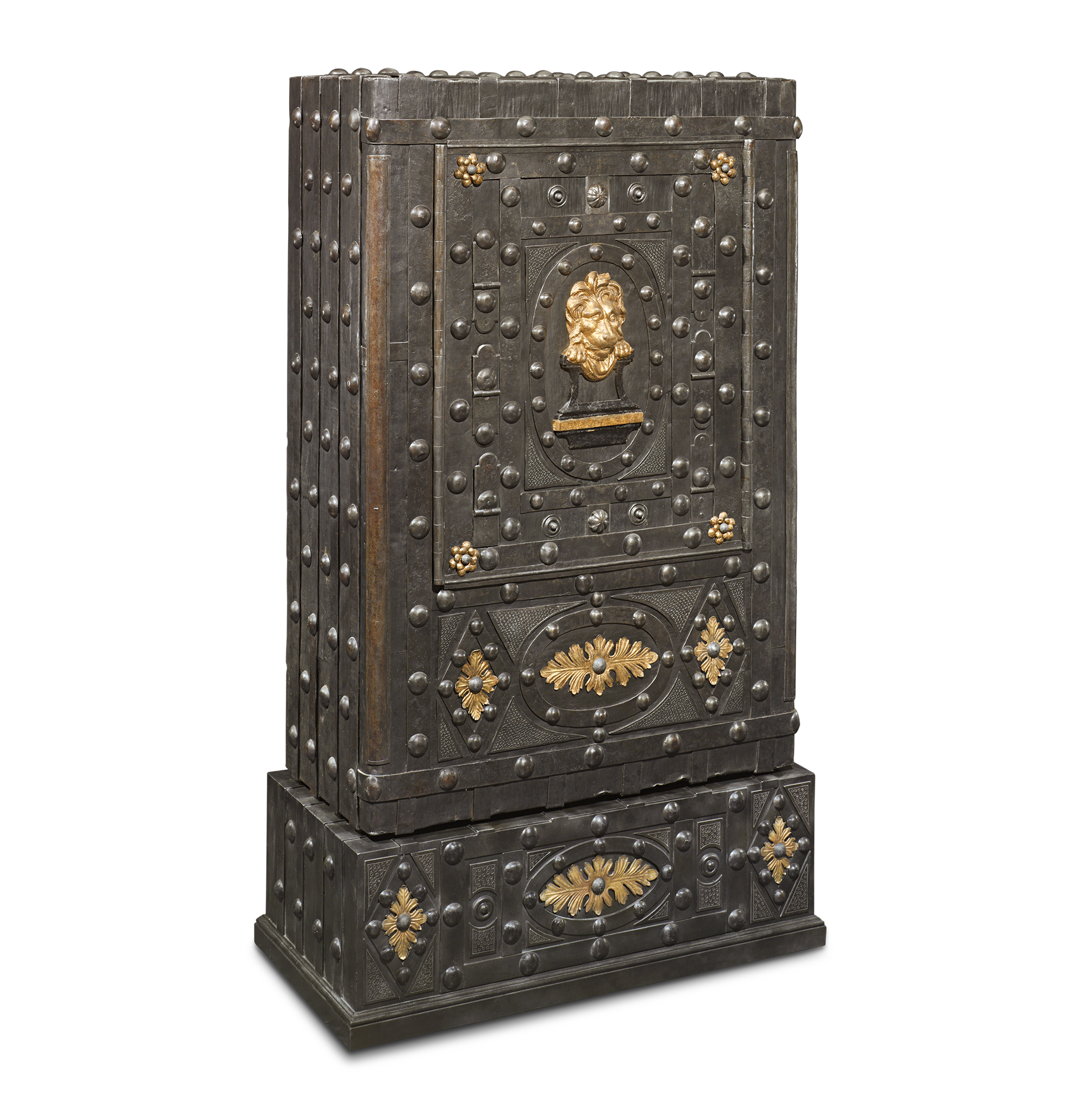 Italian Hobnail Floor Safe with Lion Head