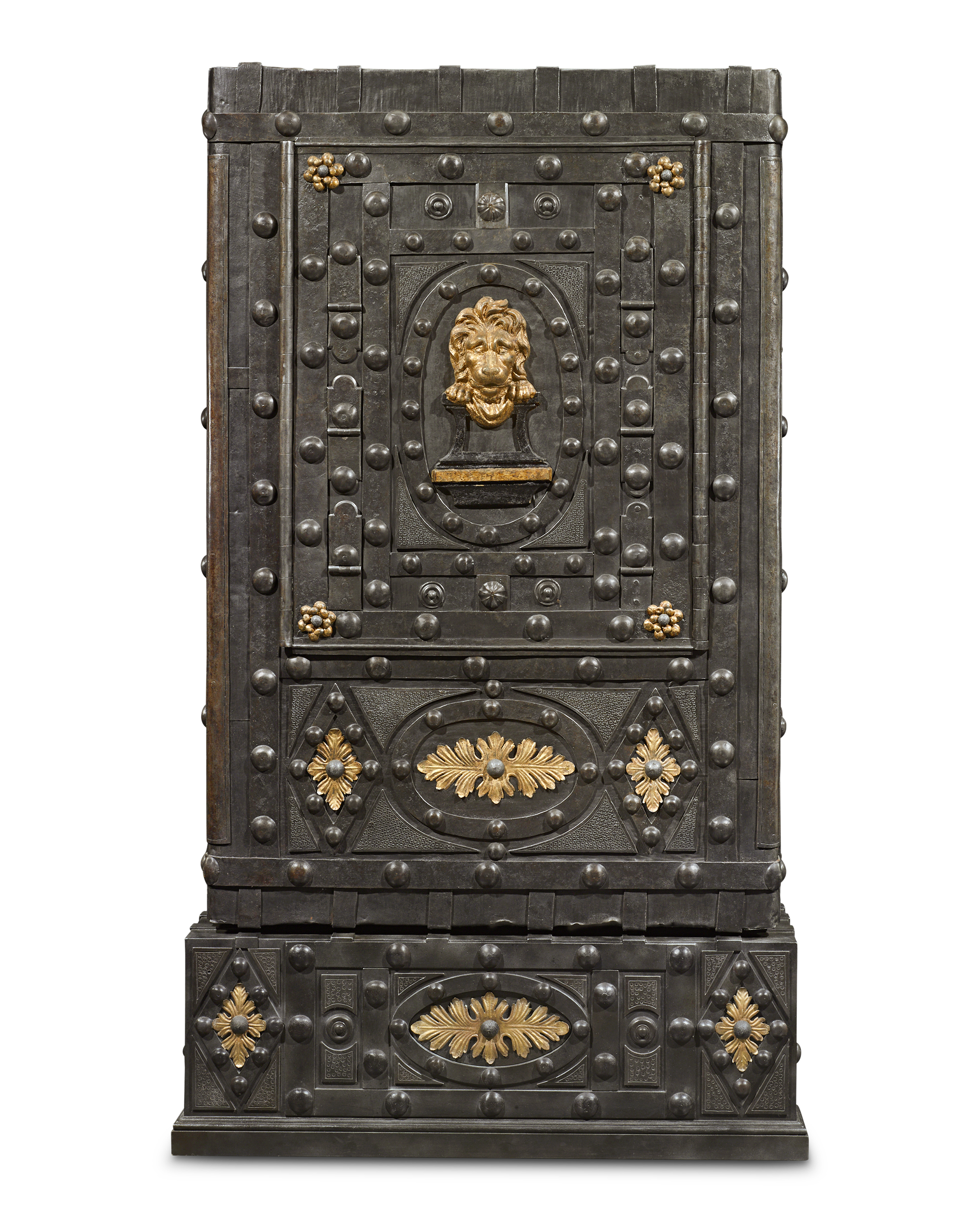 Italian Hobnail Floor Safe with Lion Head