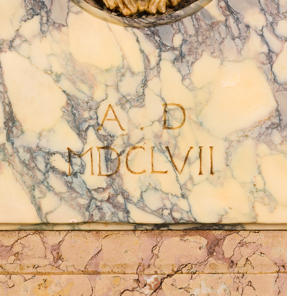 17th-Century Italian Marble Wall Fountain