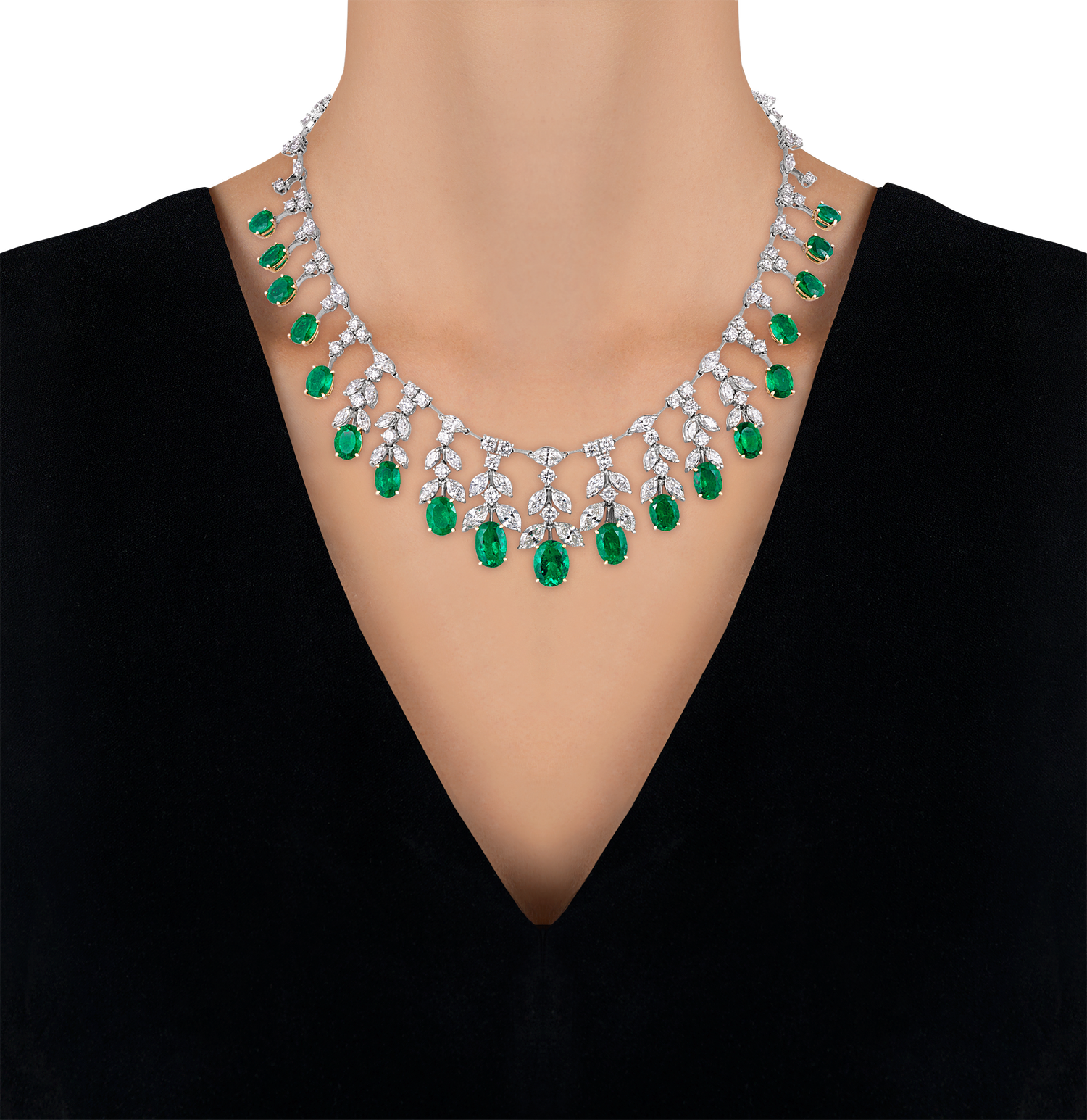 Colombian Emerald Necklace, 24.37 carats