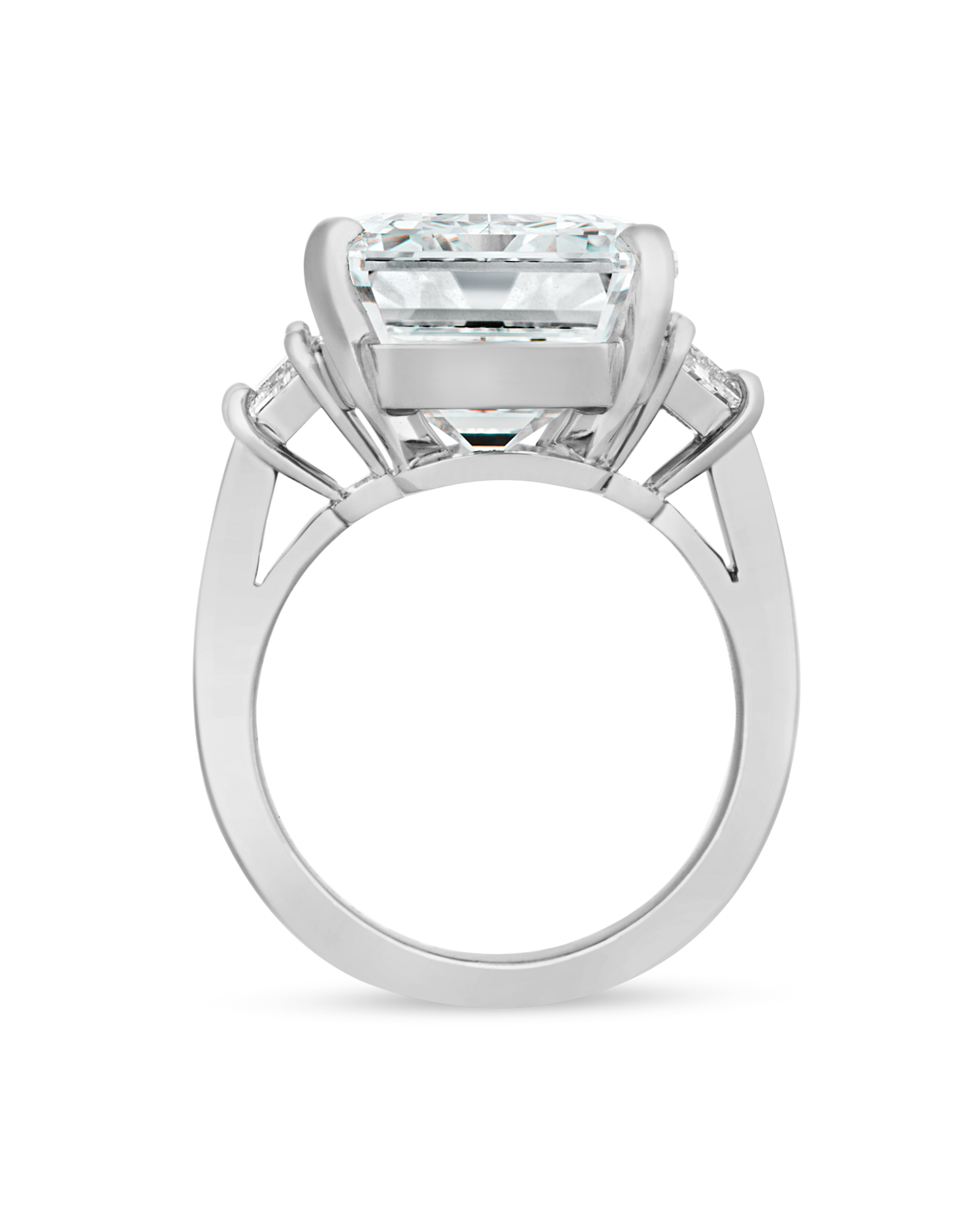 Flawless Golconda Diamond Ring, 18.09 carats