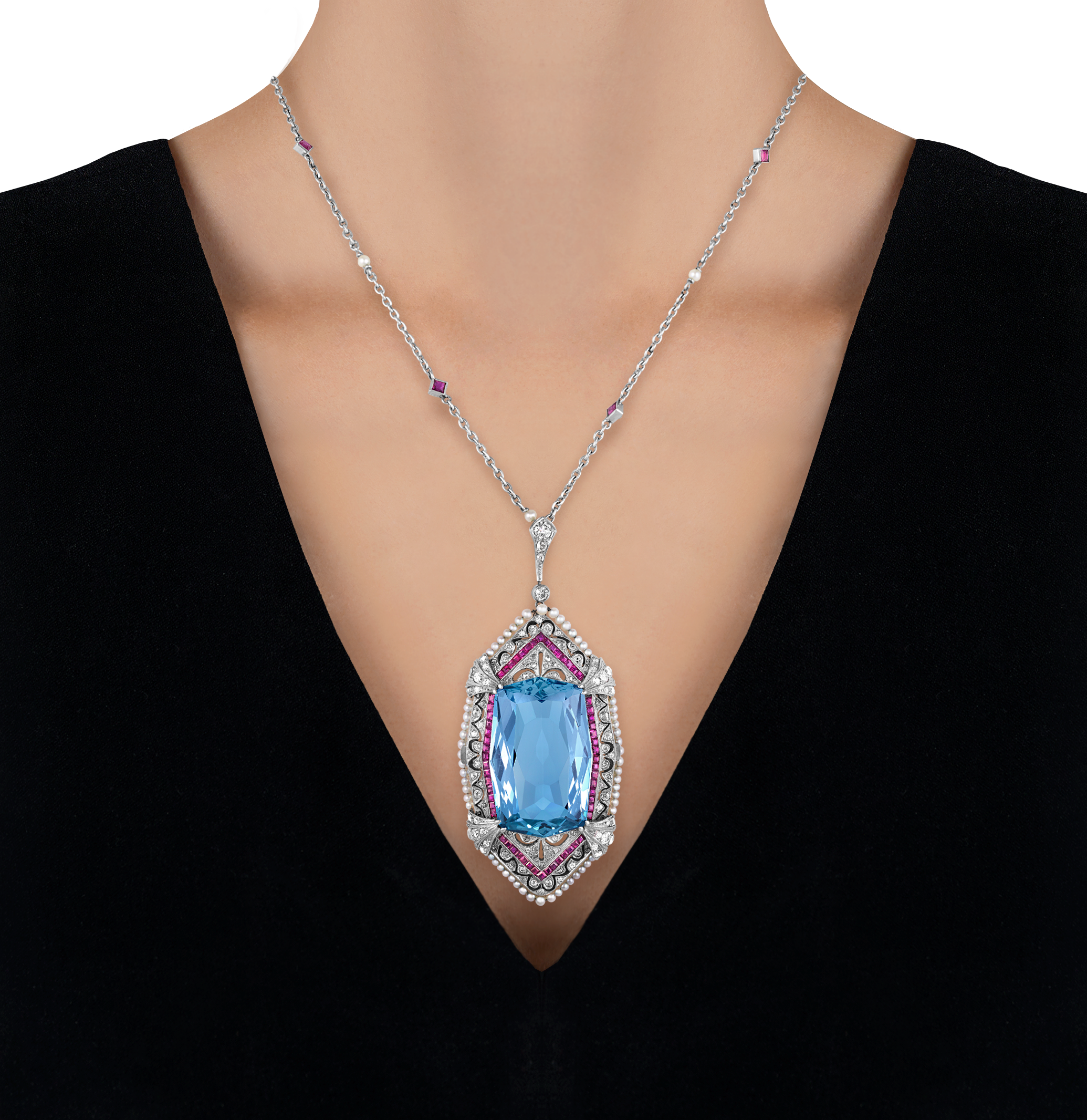 Tiffany & Co. Aquamarine Pendant Necklace, 40.00 carats