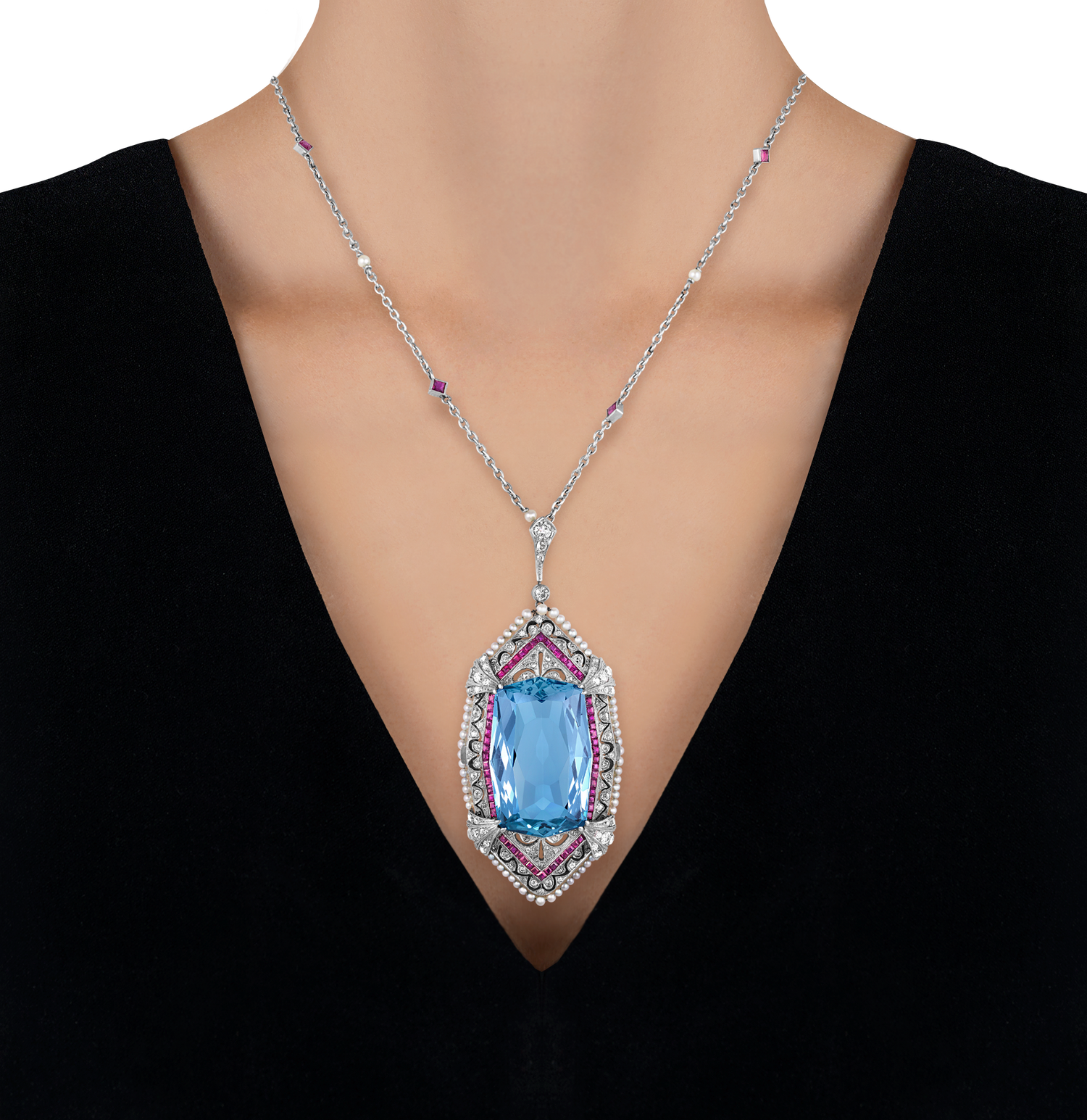 Tiffany & Co. Aquamarine Pendant Necklace, 40.00 carats