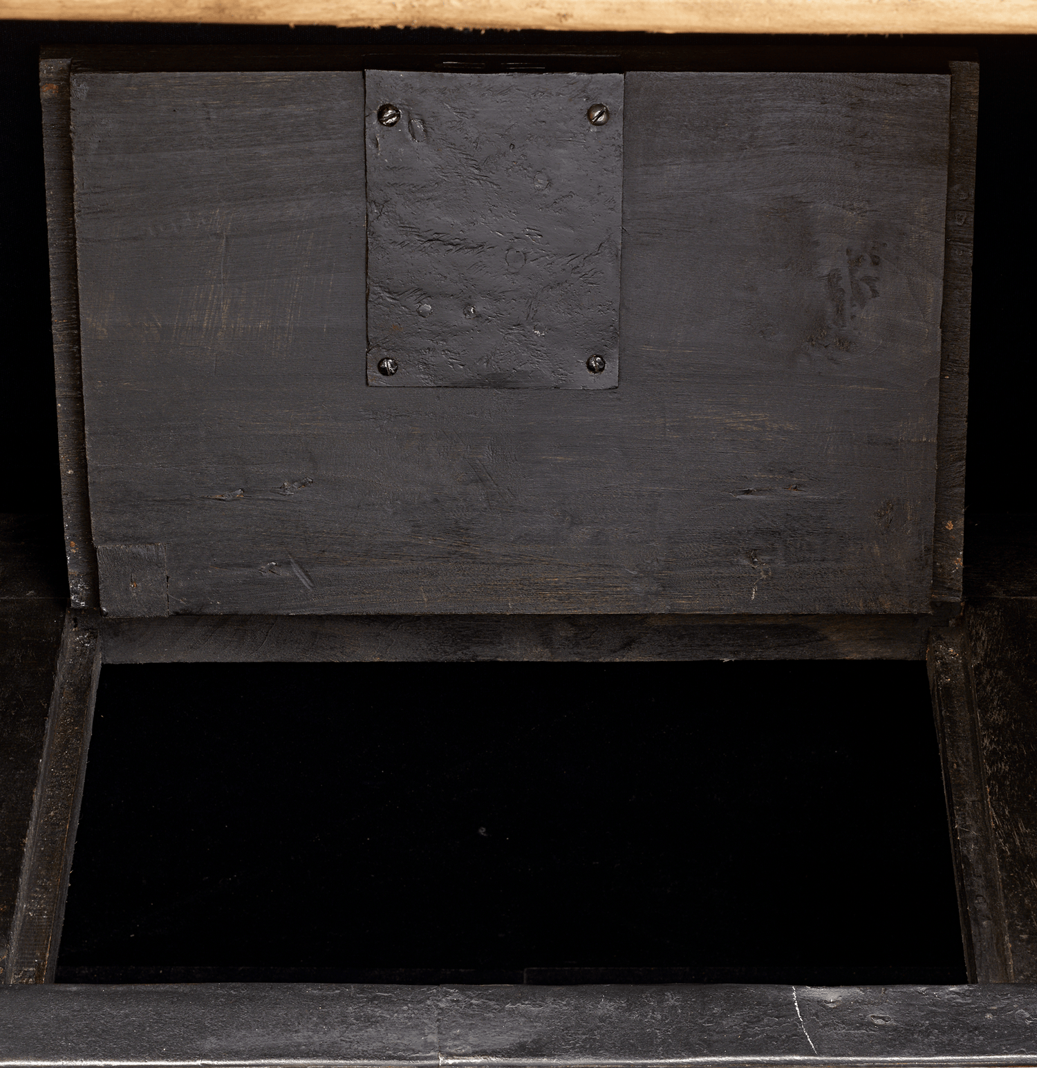 Italian Hobnail Safe