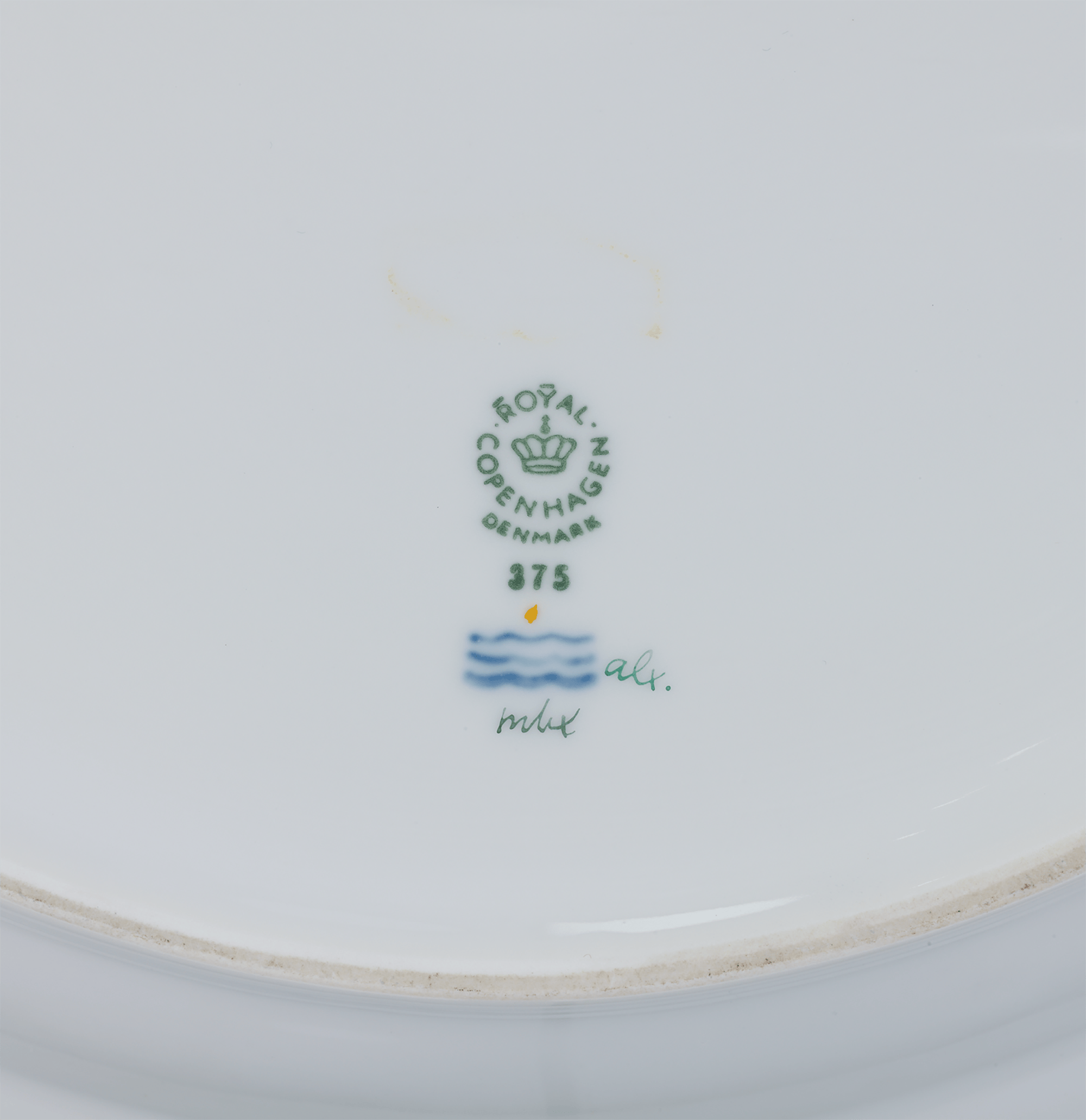 Flora Danica Porcelain Dinner Service by Royal Copenhagen, 119 Pieces