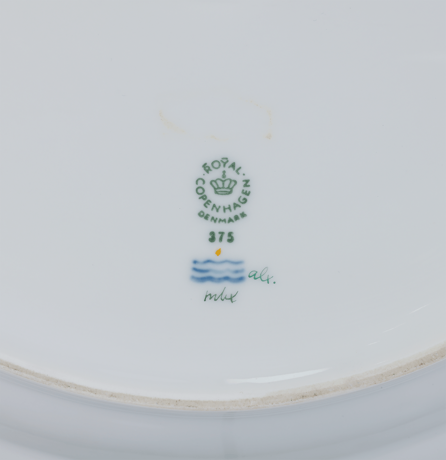 Flora Danica Porcelain Dinner Service by Royal Copenhagen, 119 Pieces