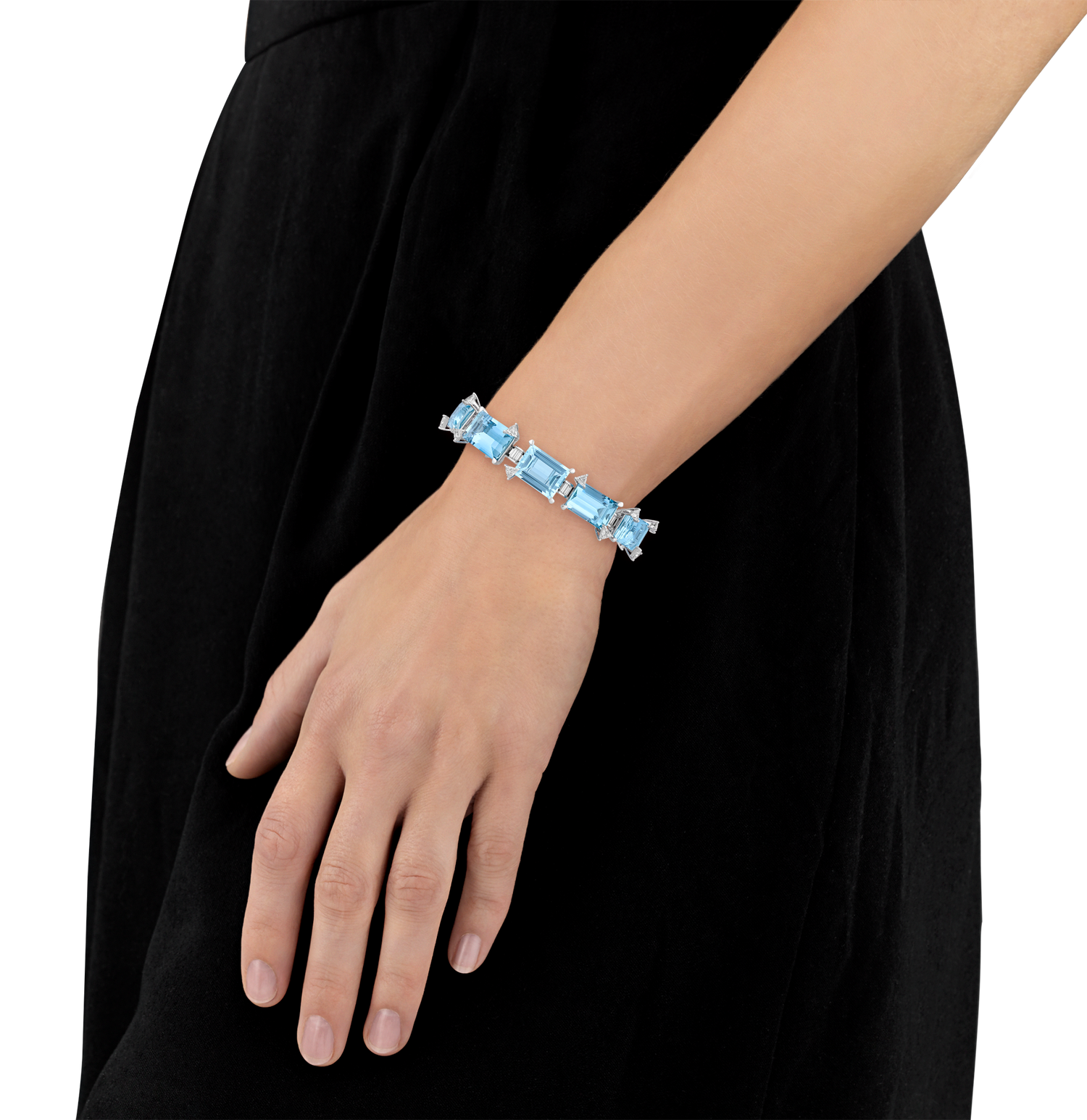 Salavetti Aquamarine Bracelet, 66.16 Carats