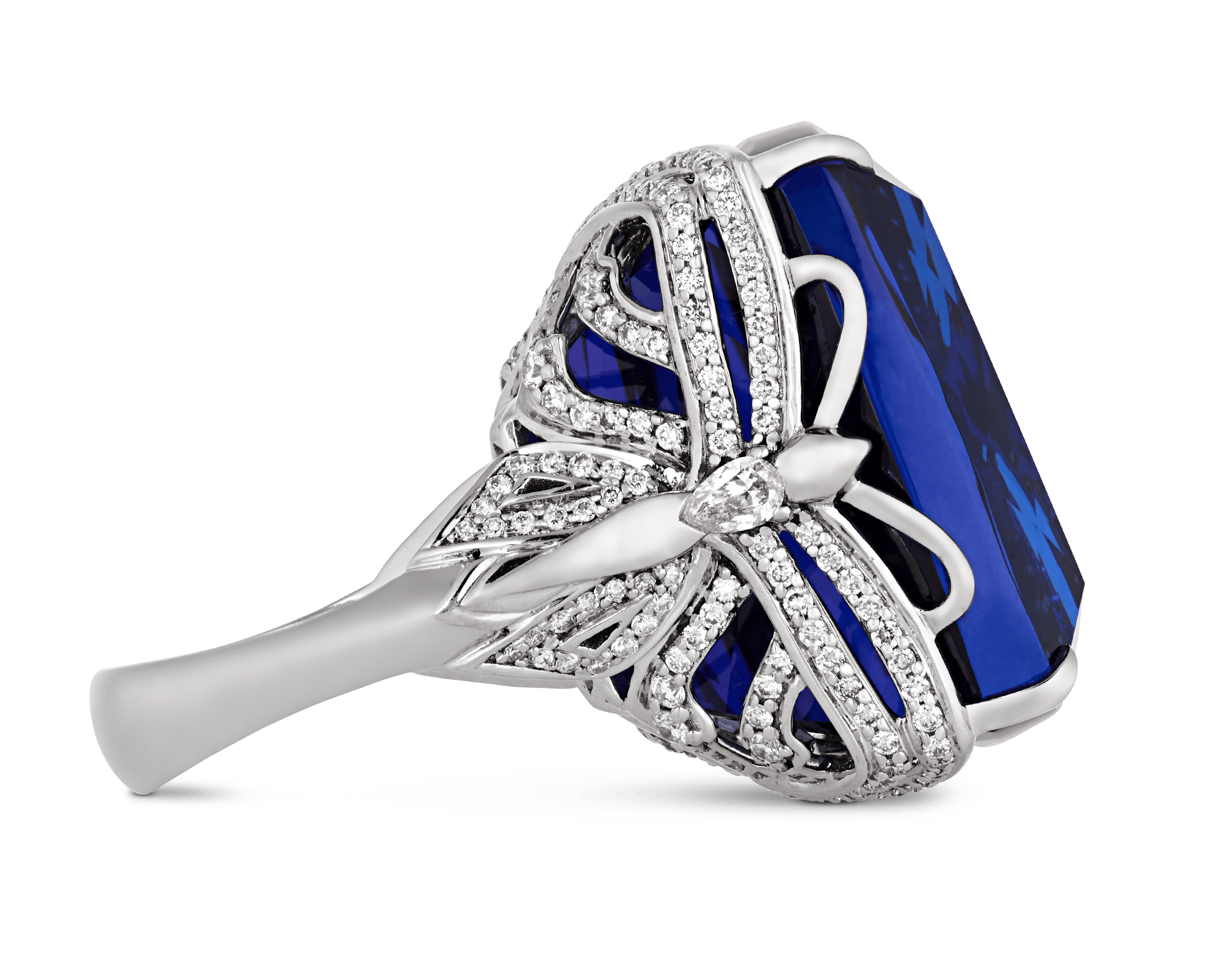 Tanzanite Ring, 83.60 Carats