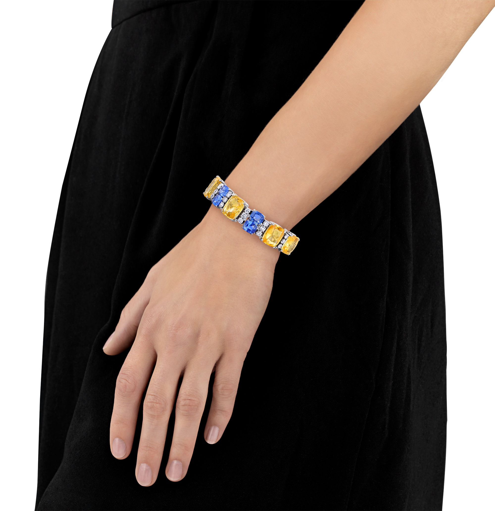 Julius Cohen Ceylon Yellow and Blue Sapphire Bracelet, 89.91 Carats