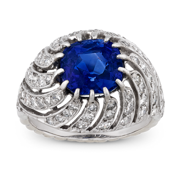 Kashmir Sapphire Bombé Ring, 3.53 Carats