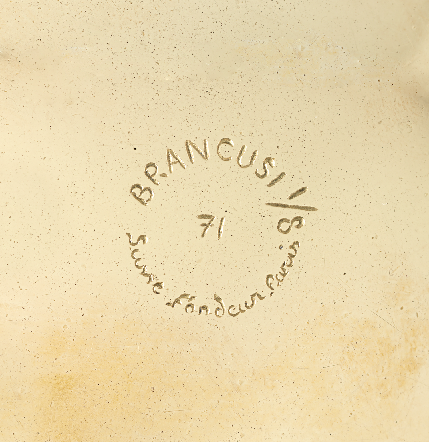 Le Nouveau-Né by Constantin Brancusi