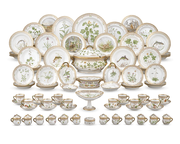 Flora Danica Porcelain Dinner Service by Royal Copenhagen, 107 Pieces