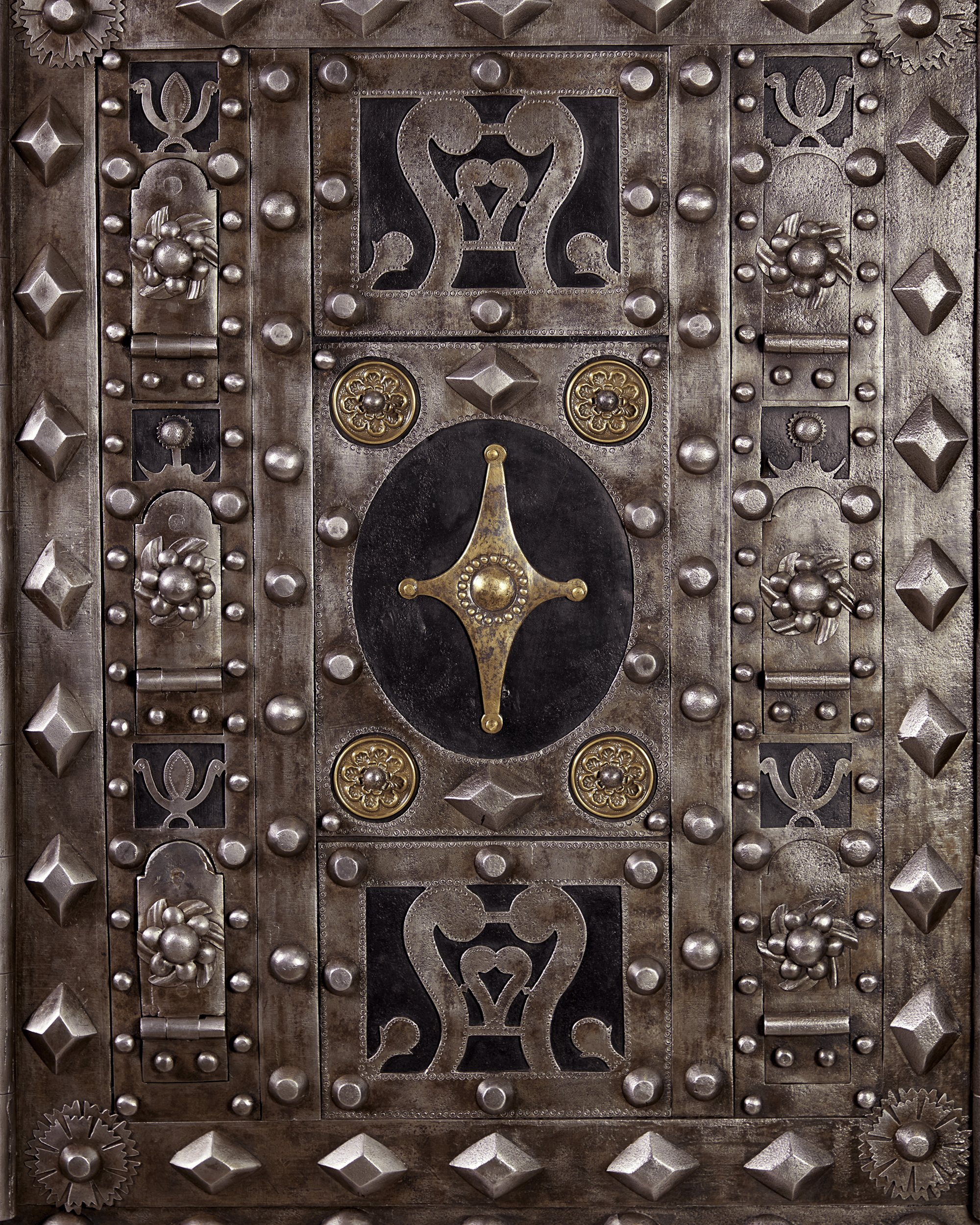Italian Hobnail Floor Safe