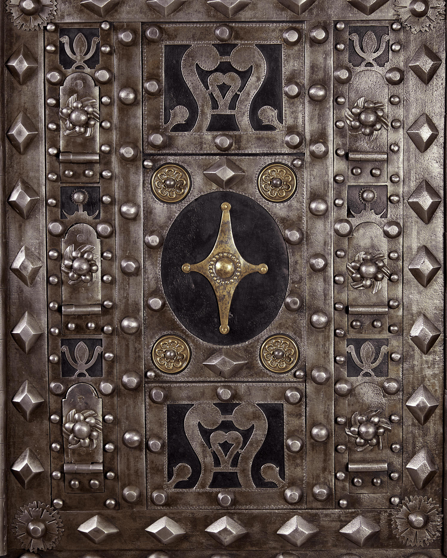 Italian Hobnail Floor Safe