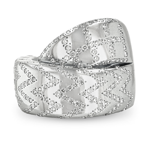 Vhernier White Gold and Diamond Ring